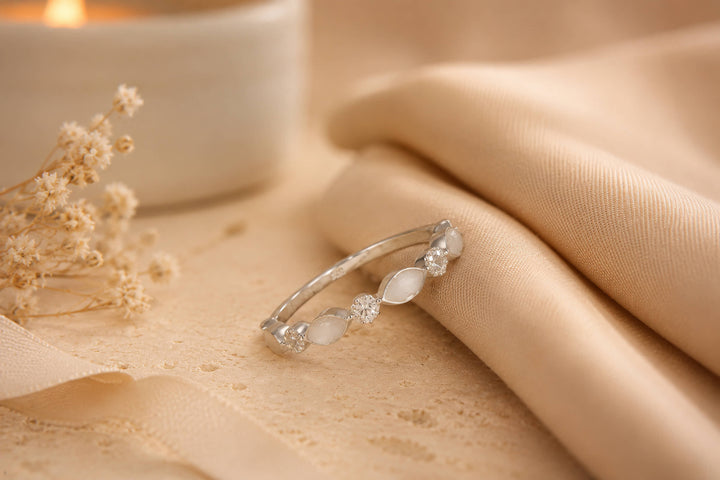 Zilveren moedermelk ring Nova met half eternity design
